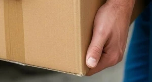 Разнорабочий. Руки. Грузчик. Физический труд.