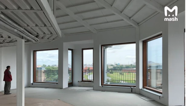 Апартаменты на Мытнинской набережной в Санкт-Петербурге.