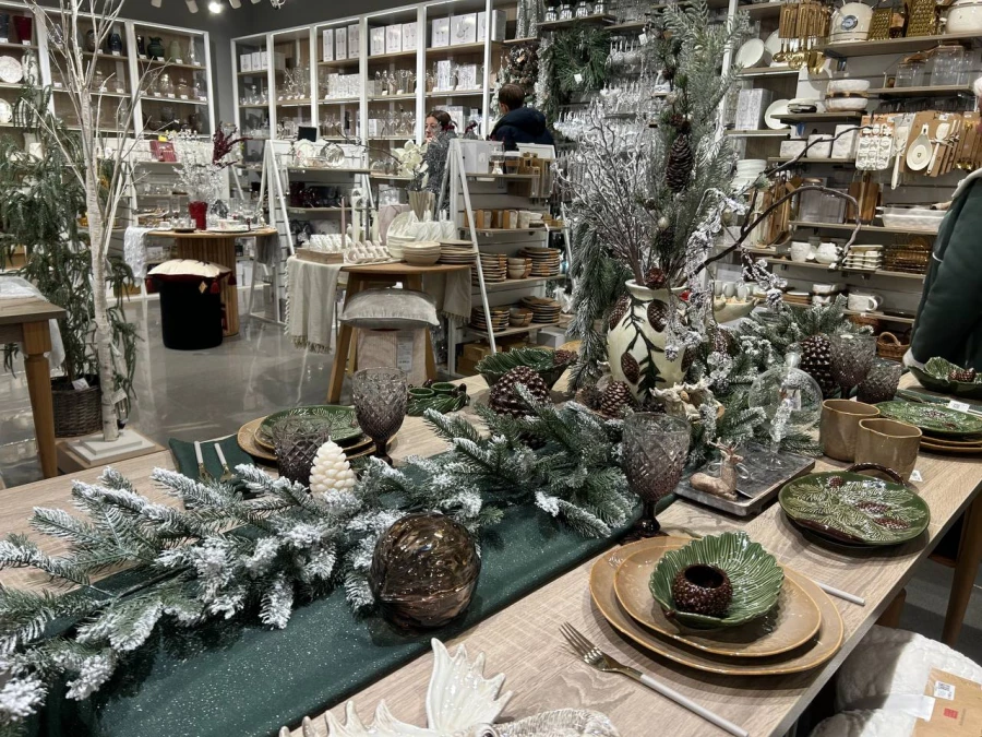 Новогодние игрушки в магазине «KÜCHENLAND HOME».