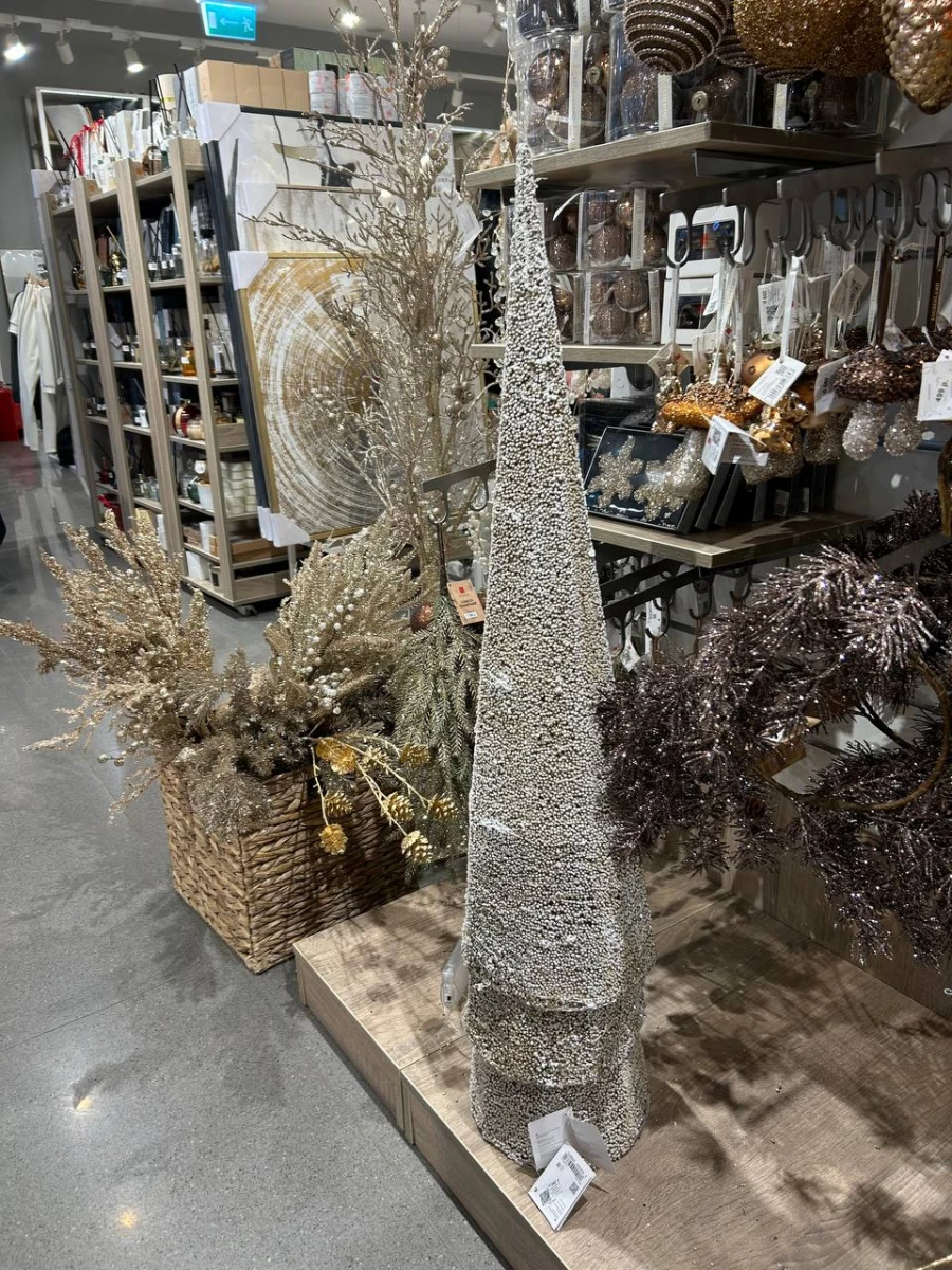 Новогодние игрушки в магазине «KÜCHENLAND HOME».