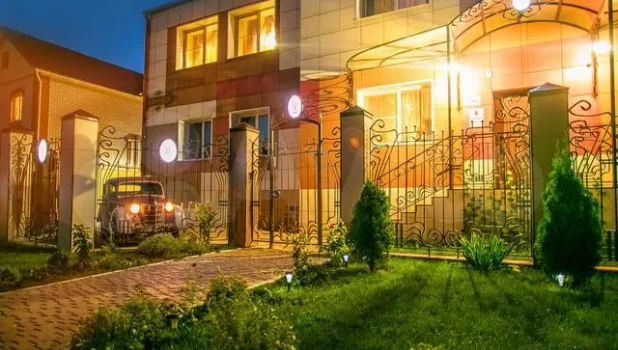 В Барнауле сдают коттедж.