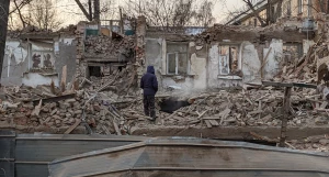 Снос здания на ул. Эмилии Алексеевой, 23 / ул.Смирнова, 83. 