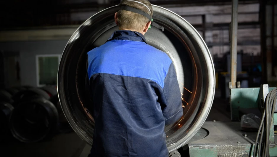 Промышленность. Производство. Металлообработка. Завод.