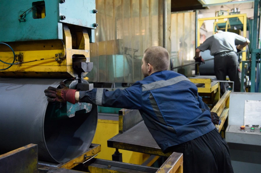 Промышленность. Производство. Металлообработка. Завод.