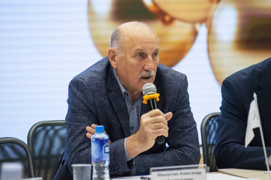 Александр Мишустин, председатель Союза строителей.