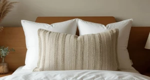 Подушка, кровать, сон.