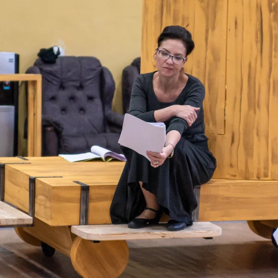 Репетиция мюзикла «Девчата»