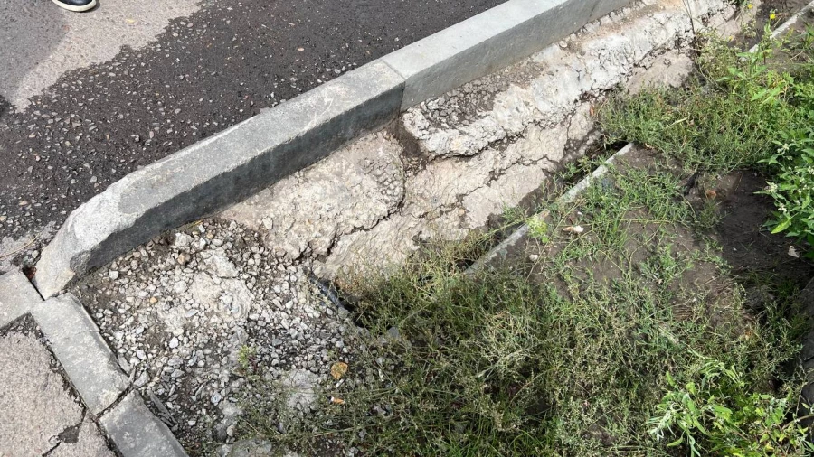 Дом по адресу ул. Попова, 194 в Барнауле.