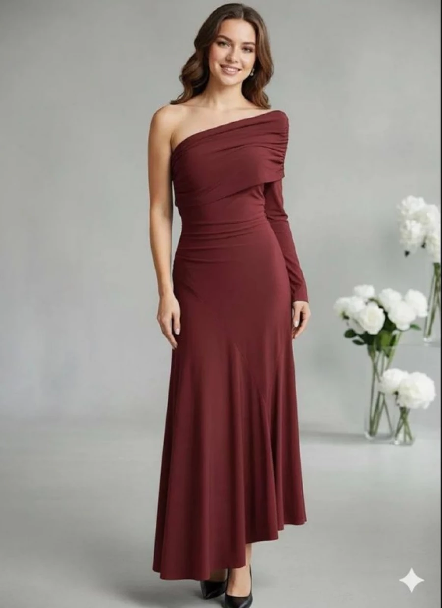 Платья на новый год 2026