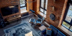 В Барнауле продают элегантное «Логово Джокера» с останками животных.