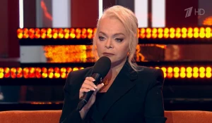 Лариса Долина.