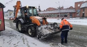 Уборка снега в Барнауле.