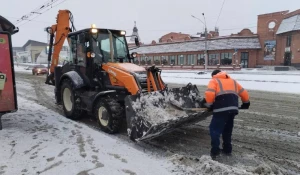 Уборка снега в Барнауле.