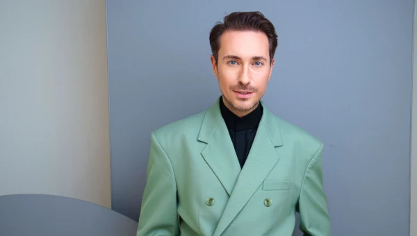 Стилист Алексей Сухарев.