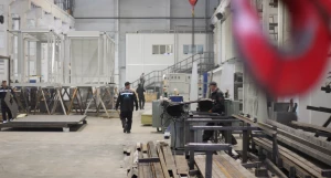 На заводе «Сибкомплект» в Барнауле.