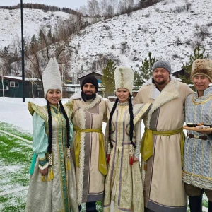 Первый канал снял выпуск «Поваров на колесах» в Республике Алтай.