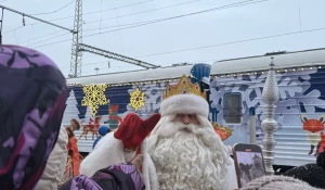 Новогодний поезд Деда Мороза в Барнауле — 2025.