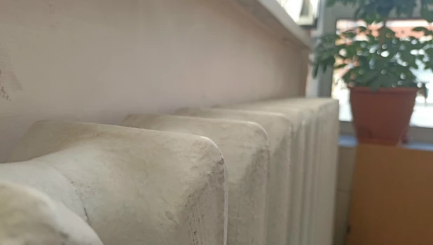 Батарея. Тепло. Отопление. Отопительный сезон.