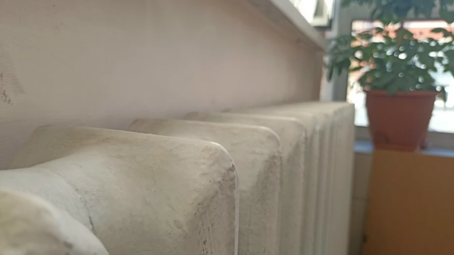 Батарея. Тепло. Отопление. Отопительный сезон.