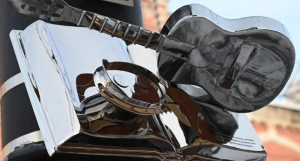 Новый туристический маршрут. Барнаул. Фигурки