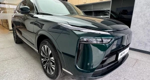 WEY 07 продают в Барнауле за 6,4 млн рублей.