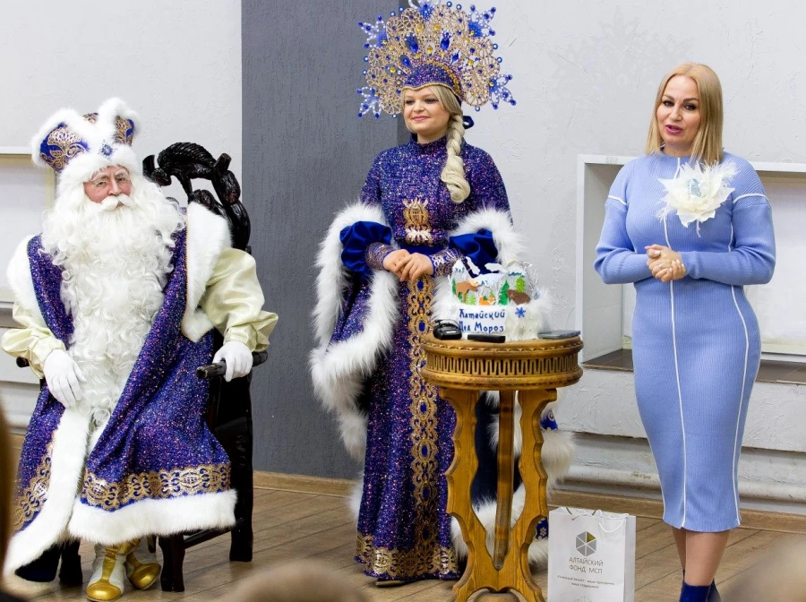 В Алтайской резиденции Деда Мороза.