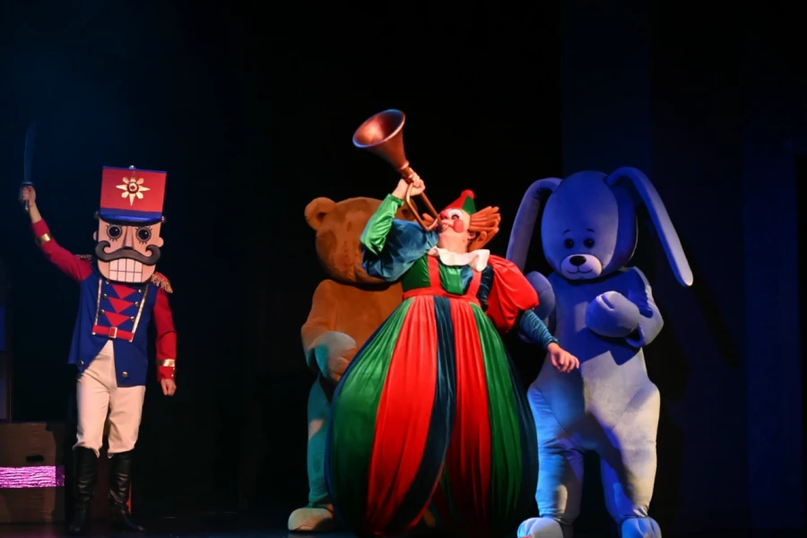 Спектакль «Щелкунчик» в Алтайском государственном театре кукол «Сказка»