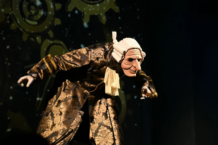 Спектакль «Щелкунчик» в Алтайском государственном театре кукол «Сказка»