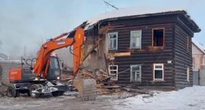 Снос дома на ул. Короленко, 110а.
