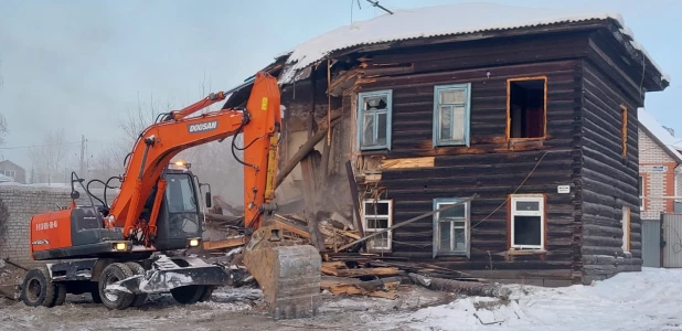 Снос дома на ул. Короленко, 110а.