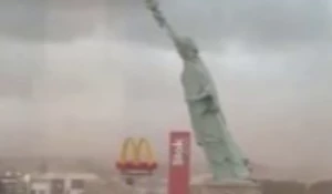 Бразильская статуя Свободы рухнула из-за сильного ветра.