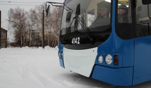 Троллейбус.