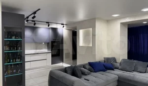 Трешку с «веселящим шкафом» продают в Барнауле за 17,5 млн рублей