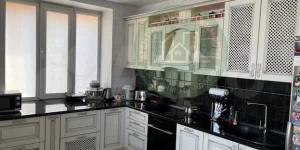 Квартиру с зеркалом в «другое измерение» продают в Барнауле.