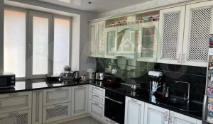 Квартиру с зеркалом в «другое измерение» продают в Барнауле.