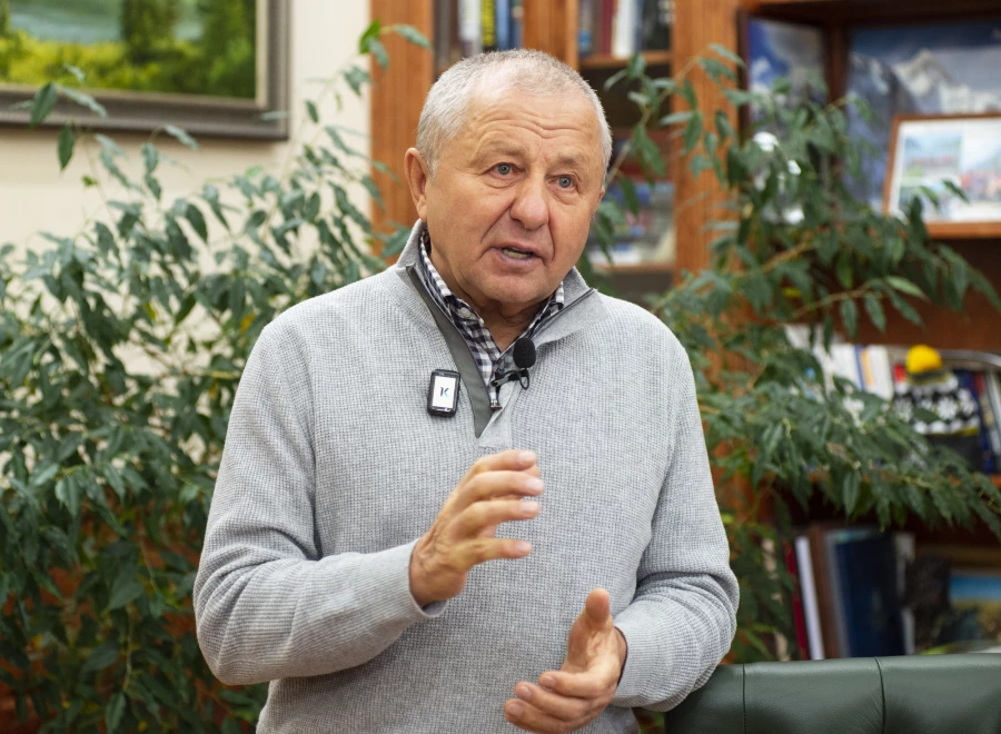 Александр Ракшин.