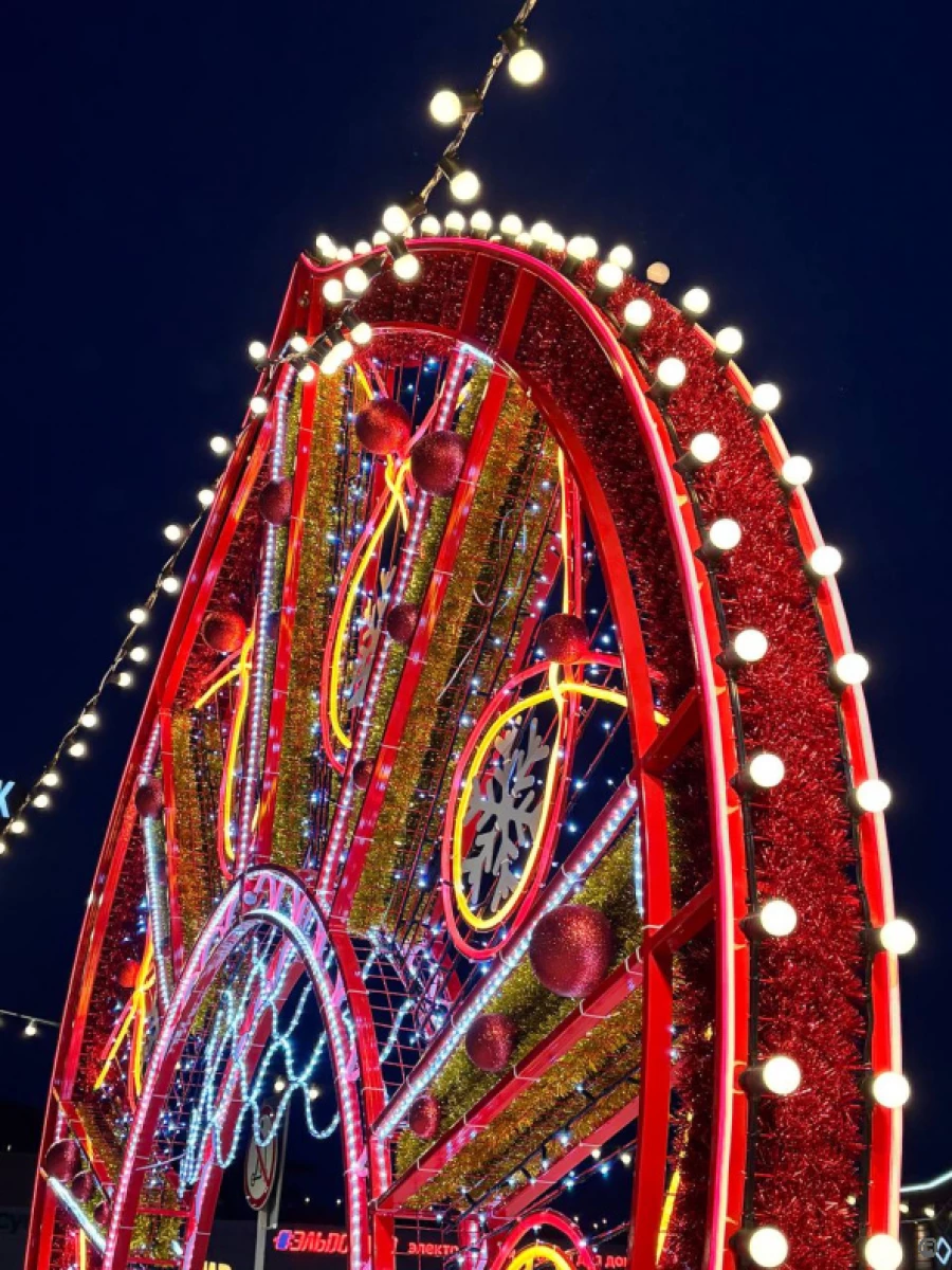 Центральный район Барнаула в шаге от Нового года.