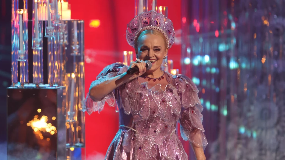 "Новогодняя ночь на Первом".
