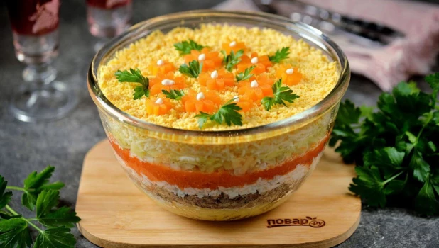 Праздничный стол в эту ночь — символ благополучия и движения вперед.