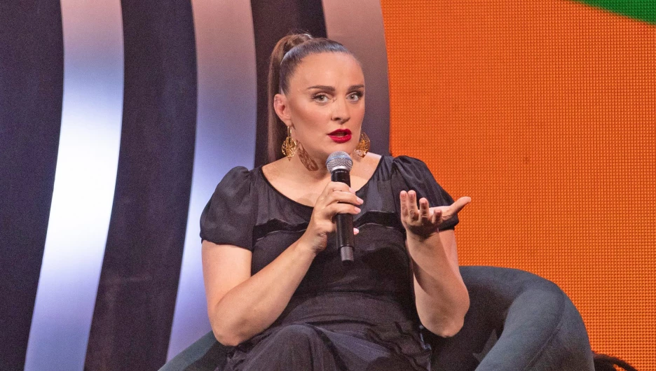 "ДОстояние РЕспублики". Елена Ваенга.