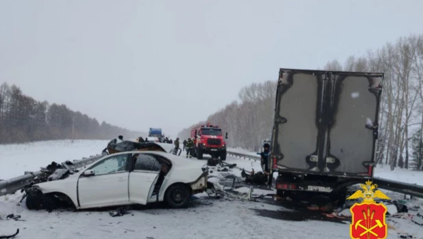 В Кемеровской области на трассе «Новосибирск – Юрга» произошло смертельное ДТП.