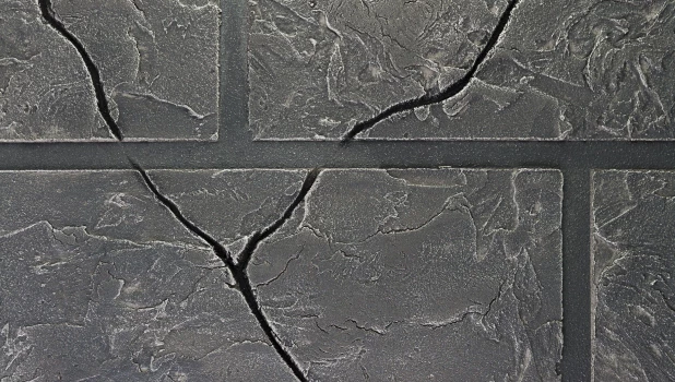 Трещина на стене.