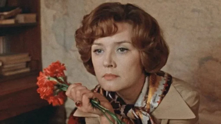 Вера Алентова в роли Кати Тихомировой. 