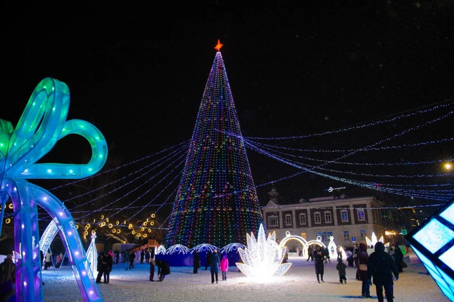 Открытие новогодней елки на пл. Свободы.