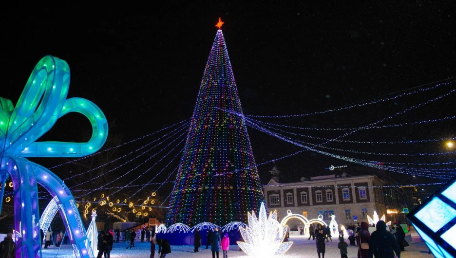 Открытие новогодней елки на пл. Свободы.