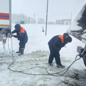 Спасатели вызволили из снежного плена автомобили на алтайских трассах