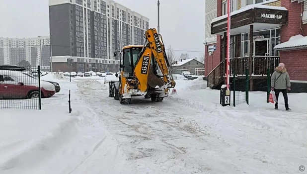 Уборка снега в Барнауле. 