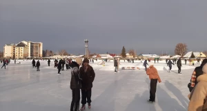 Барнаульцы на катке «Клевченя». 