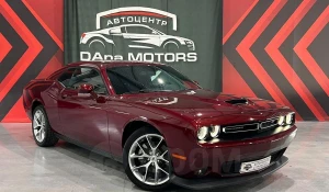 В Барнауле продают Dodge Challenger за 4,5 млн рублей.