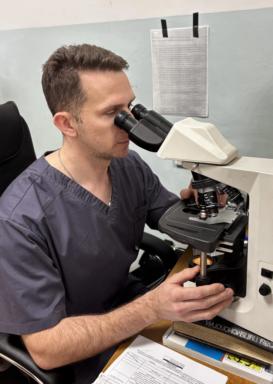 Илья Климачев, потомственный патологоанатом, кандидат медицинских наук.